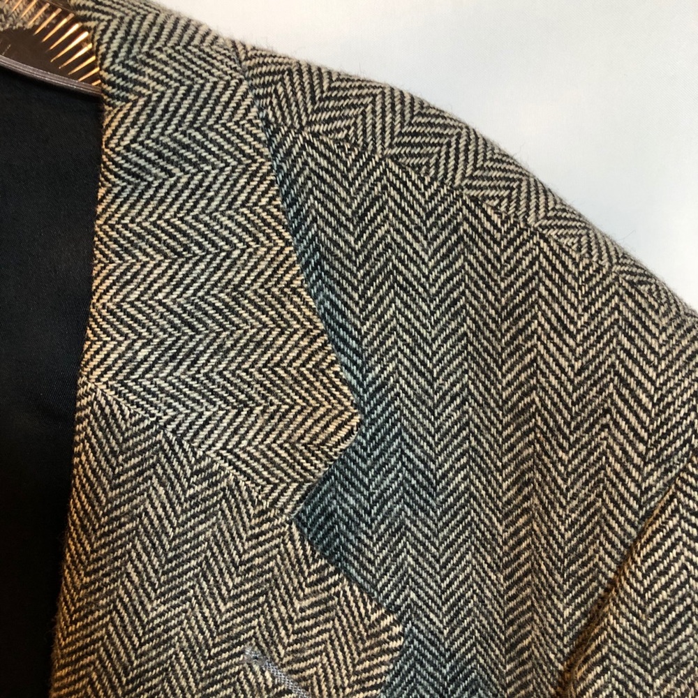Vintage lambs wool herringbone blazer, dark gray Sz 46R - Picture 3 of 13